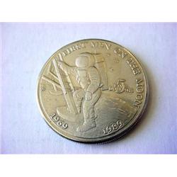 Five Dollar First Men on The Moon Coin 1989 Marshall Islands