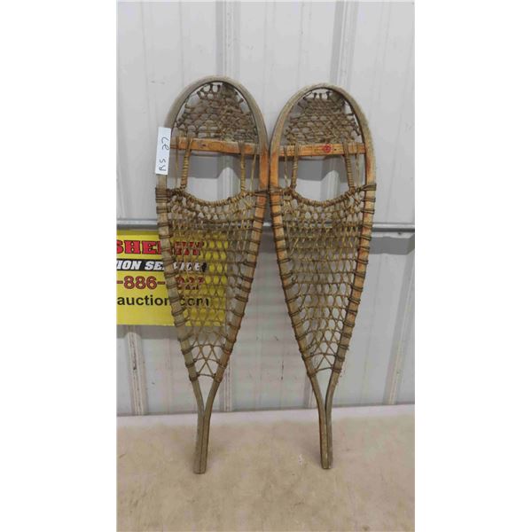 Set of Snowshoes 9" x 32"