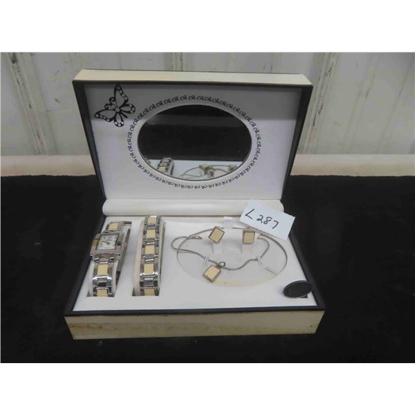 New Old Stock Ladies Bracelet Style Watch with Matching Necklace, Earrings, 