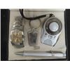 Image 2 : New Old Stock Men's Watch, Keychain, Pen Ensemble