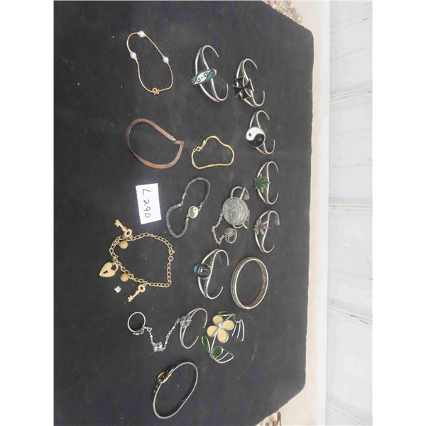 (15) Fashion Bracelets