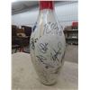 Image 2 : 4 Autographed Bowling Pins by WPG Goldeyes