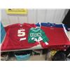 Image 1 : 3 Jerseys ; NBA Celtics Sz 2XL, CFL Alouettes Sz XL, NFL Red Skins Sz 50