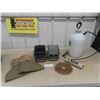 Image 1 : Sprayer, Mitts, 2 -Part Organizers, Putty Tape