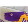 Image 4 : LA Lakers Collection ; Sz Sm Shirt, Tuque & Kobe Bryant Flag