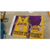 Image 8 : LA Lakers Collection ; Sz Sm Shirt, Tuque & Kobe Bryant Flag