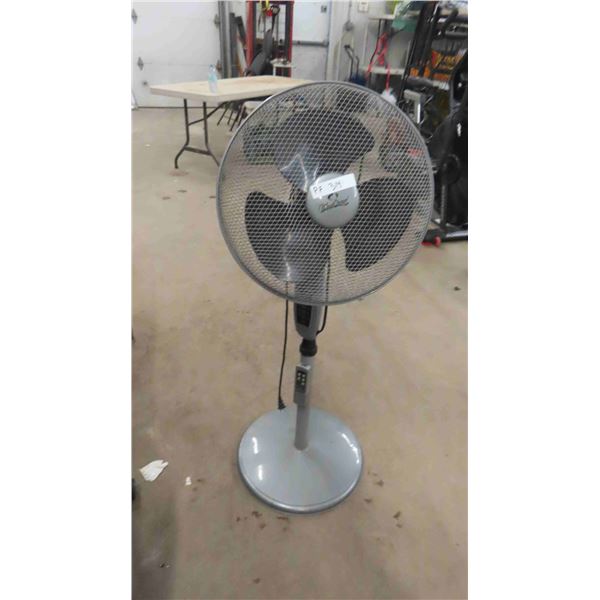 Wind Chaser Self Standing Fan on Stand 16 