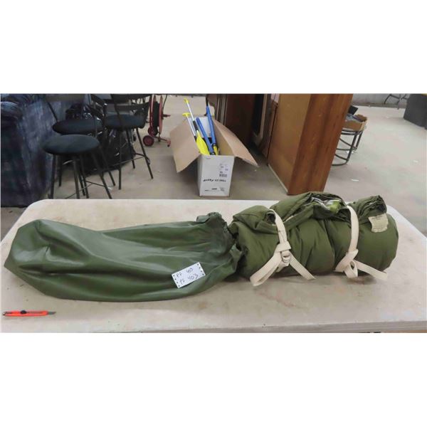 Woods Sleeping Bag with Leather Bag
