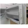 Image 5 : Amana Distinction Fridge with Top Freezer 30" x 33" x 67"
