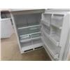 Image 7 : Amana Distinction Fridge with Top Freezer 30" x 33" x 67"
