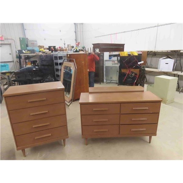 2 Dressers ; 18" x 32" x 48" plus Mirror 26.5" x 38" & 4Drawer 18" x 30" x 40"