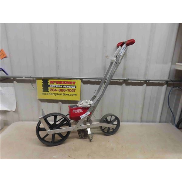 Earthway Precision Garden Seeder Model 1001-B with 6 Seed Discs