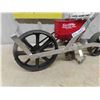 Image 3 : Earthway Precision Garden Seeder Model 1001-B with 6 Seed Discs