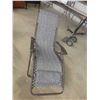 Image 3 : 2 Matching Folding Lounge Yard Chairs