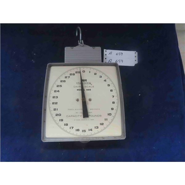 Vintage Hanson Dairy Scale Model 600