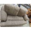 Image 2 : Couch - 62" wide