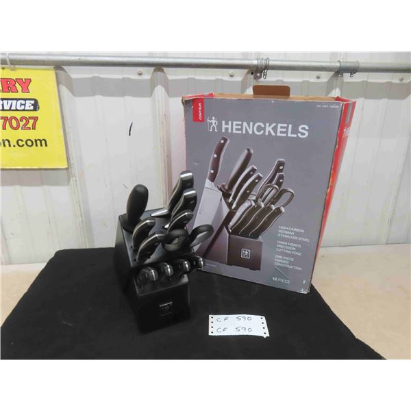 New Henckels 12 pc Knife Set Including Block