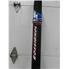 Image 8 : 2 Sets of Skis + Poles Includes Salomon Bag