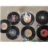 Image 8 : 50 ++ 45 RPM Records ; Paul McCartney, Elvis, John Lennon, plus more
