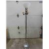 Image 1 : Vintage Tri- Light Floor Lamp - works