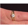 Image 3 : 14kt Yellow Gold Ladies Diamond Patterned Ring with 1 Prong Set Round Brilliant Cut Diamond