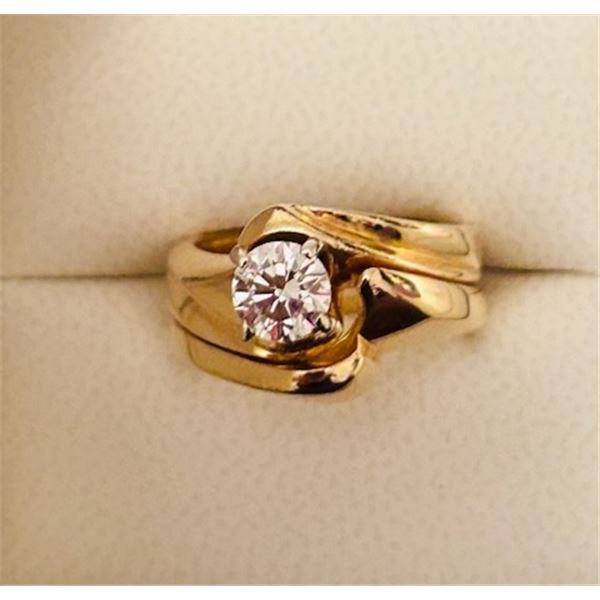 14kt Yellow Gold Ladies Swirl Patterned Solitaire Engagement Ring with 5.5mm Ridged Shank