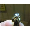 Image 7 : 14kt Yellow Gold Ladies Swirl Patterned Solitaire Engagement Ring with 5.5mm Ridged Shank
