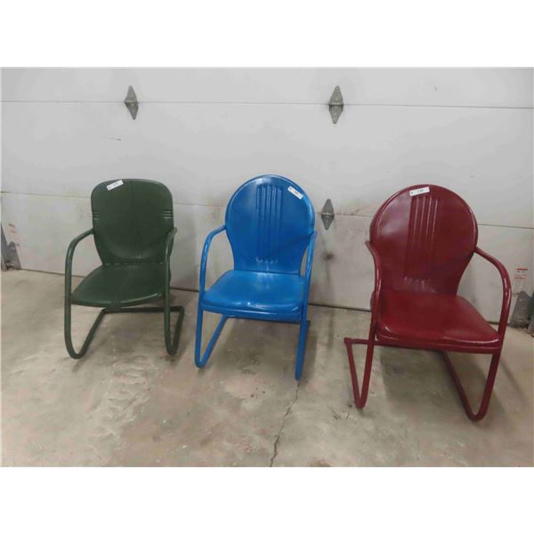 3 Metal Vintage Yard Chairs