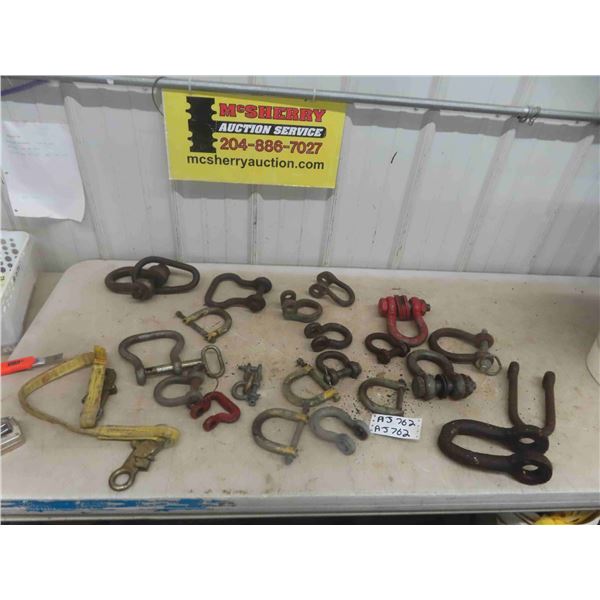 Quantity of Clevis with Pins