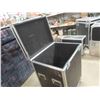 Image 6 : Fitted Hard Shipping Case with Casters 22" x 28" x 40"