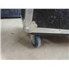 Image 4 : Fitted Hard Shipping Case with Casters 19" x 32" x 42"