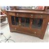 Image 3 : 1/4 Cut Oak Gorgeous! Buffet with Tall Mirrored Hutch + Griffin Pillars 24" x 60" x 71" - 