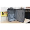 Image 2 : Jetliner Soft Sided Luggage - 1 pc