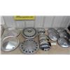 Image 1 : 13 Various Hub Caps ; Chrysler, olds , plus more