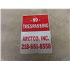 Image 4 : 2 Sided Metal No Smoking / No Trespassing Sign 10" x 14"