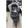 Image 2 : Graco Fold Up Stroller