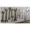 Image 2 : Wrenches SAE, Punch, Pliers, Screwdrivers, Stapler, Mallet, Toolbox, Stanley 