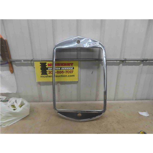 Chrome Rad Cover - Vintage 19" x 31"