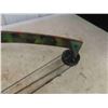 Image 3 : Kwikee Kwiver Archery Compound Bow + Arrows