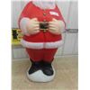 Image 3 : Santa Clause Blow Mold 41" Tall - 1 small break