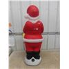 Image 5 : Santa Clause Blow Mold 41" Tall - 1 small break
