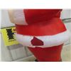 Image 7 : Santa Clause Blow Mold 41" Tall - 1 small break