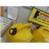 Image 4 : (4) 5 Gal Gas Cans
