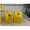 Image 5 : (4) 5 Gal Gas Cans