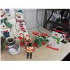 Image 2 : Christmas Décor Lighted Motion Display, Ornaments, Santa Helperbot with Ears, 