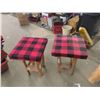 Image 5 : Rustic Cabin Wood Table + 3 Stools 29" x 30" x 30"