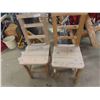 Image 6 : Rustic Cabin Wooden Table + 3 Chairs 29" x 30"x 30"