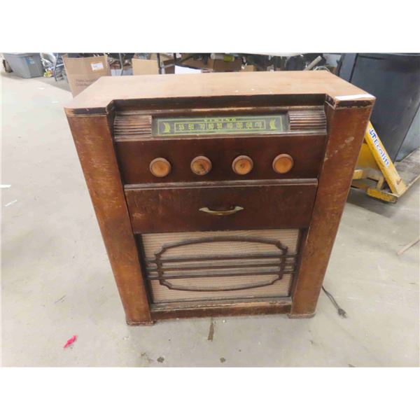 Viking Cabinet Stereo with Record Player - Vintage 14" x 28" x 31"