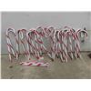 Image 1 : 25 Plastic Candy Canes 29 " + 32" Tall