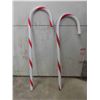 Image 2 : 25 Plastic Candy Canes 29 " + 32" Tall